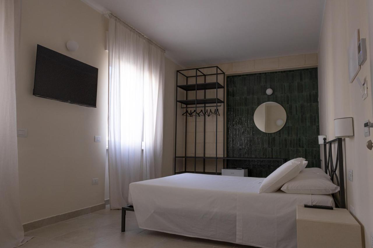 Oronti Accommodations Lecce Exteriör bild