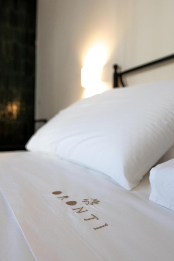 Oronti Accommodations Lecce Exteriör bild