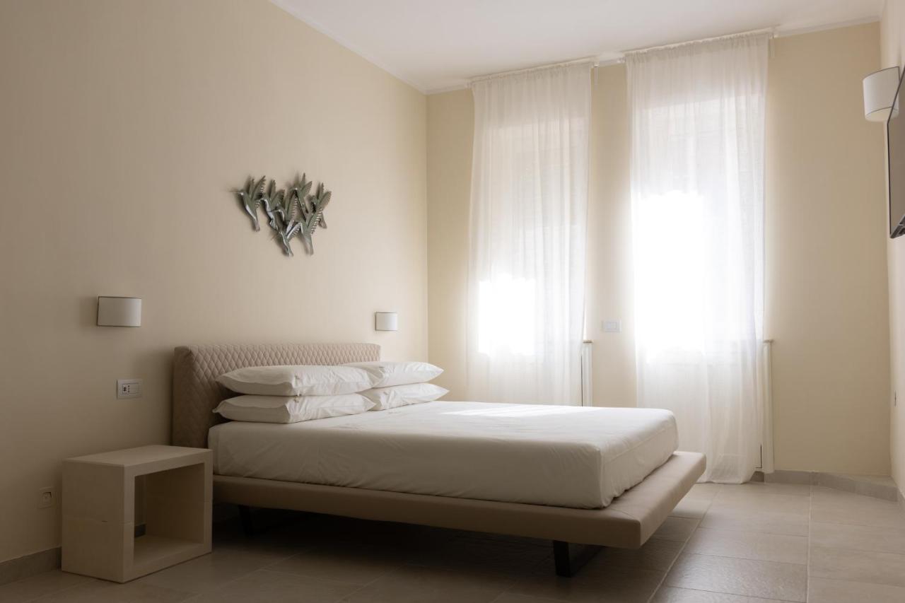Oronti Accommodations Lecce Exteriör bild