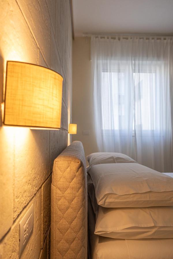 Oronti Accommodations Lecce Exteriör bild