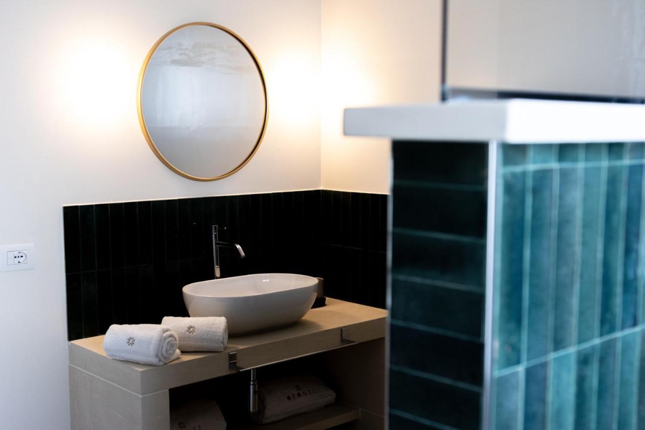 Oronti Accommodations Lecce Exteriör bild