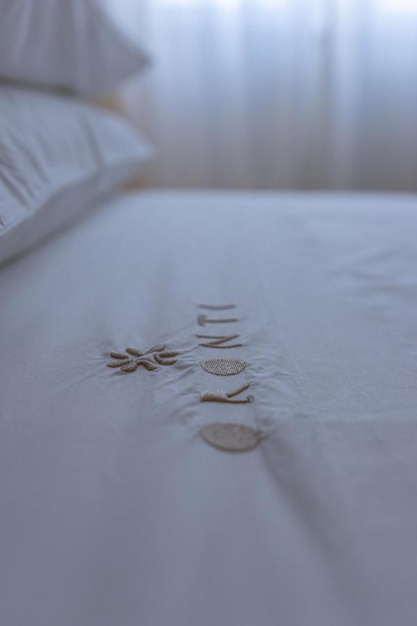 Oronti Accommodations Lecce Exteriör bild