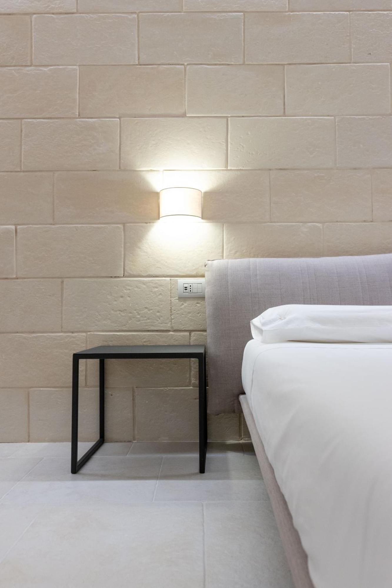 Oronti Accommodations Lecce Exteriör bild