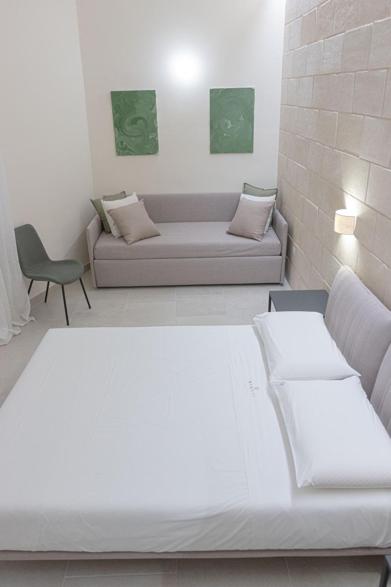 Oronti Accommodations Lecce Exteriör bild