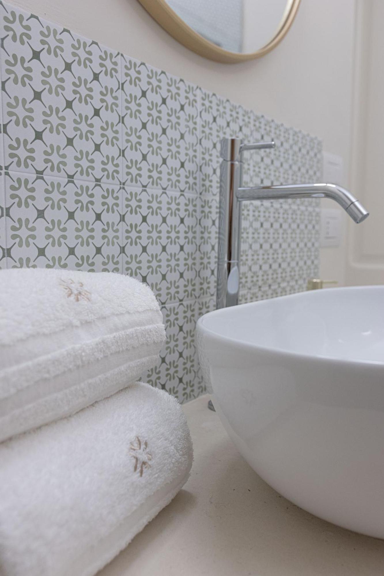 Oronti Accommodations Lecce Exteriör bild