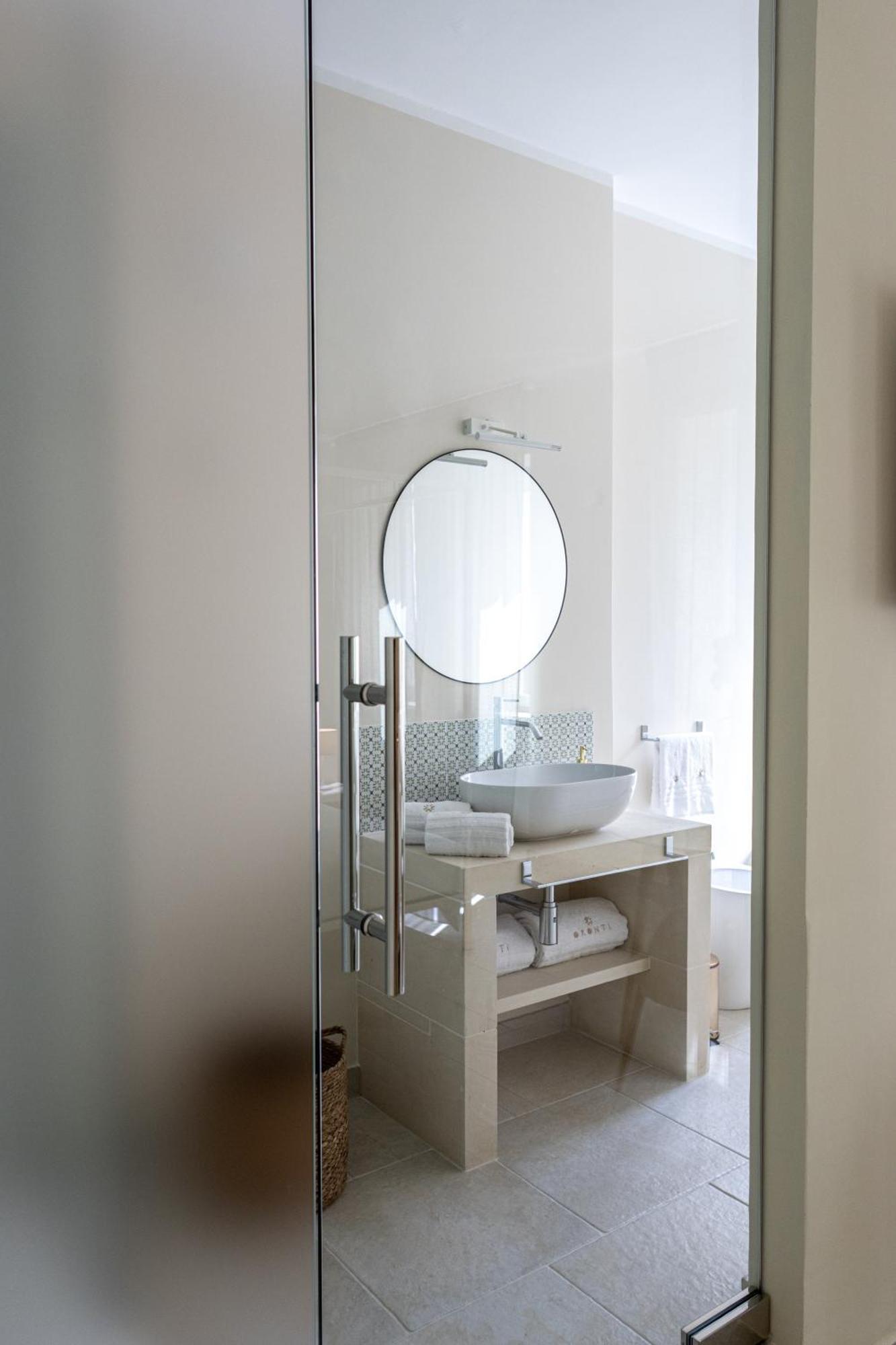 Oronti Accommodations Lecce Exteriör bild