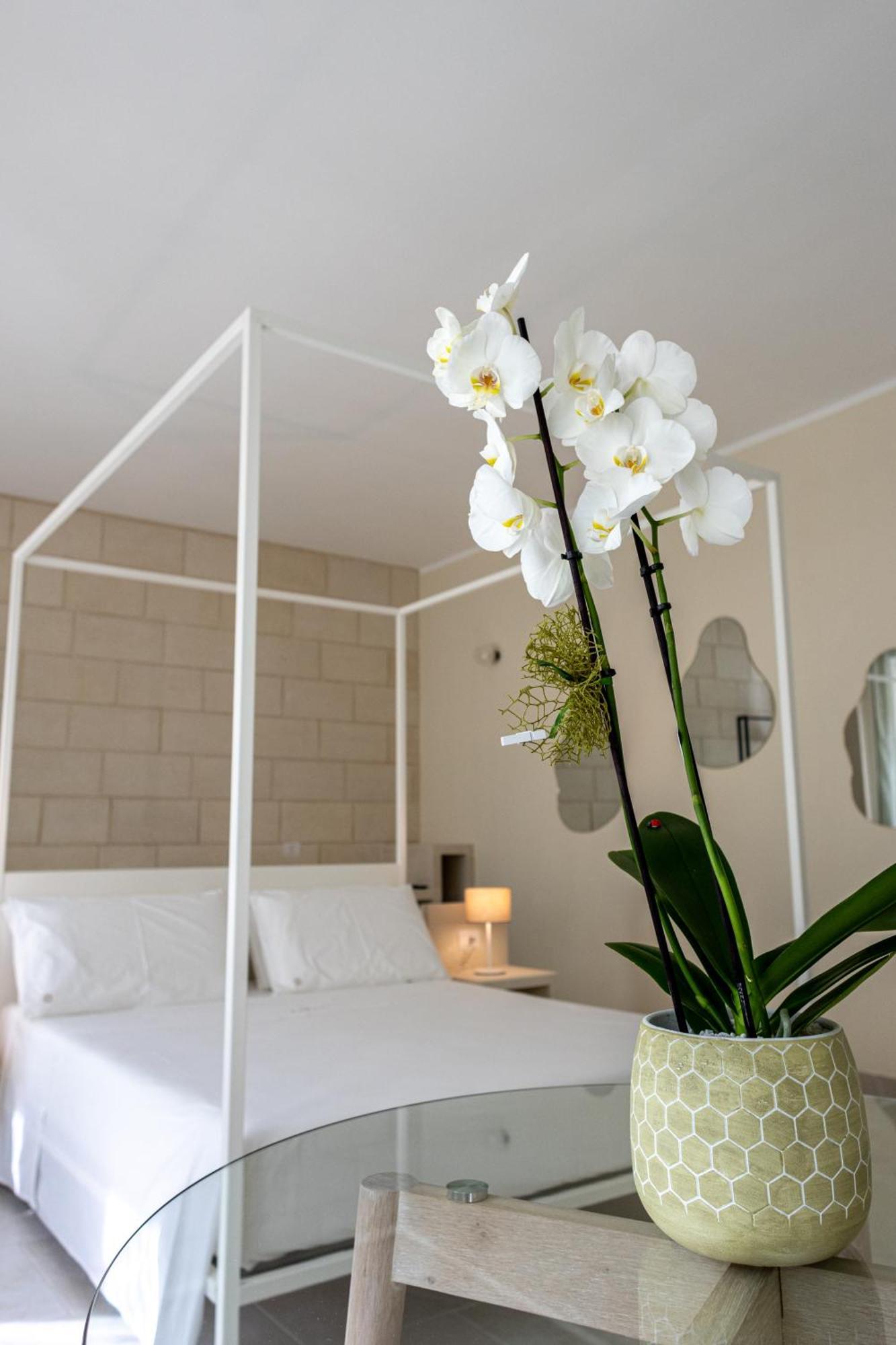 Oronti Accommodations Lecce Exteriör bild