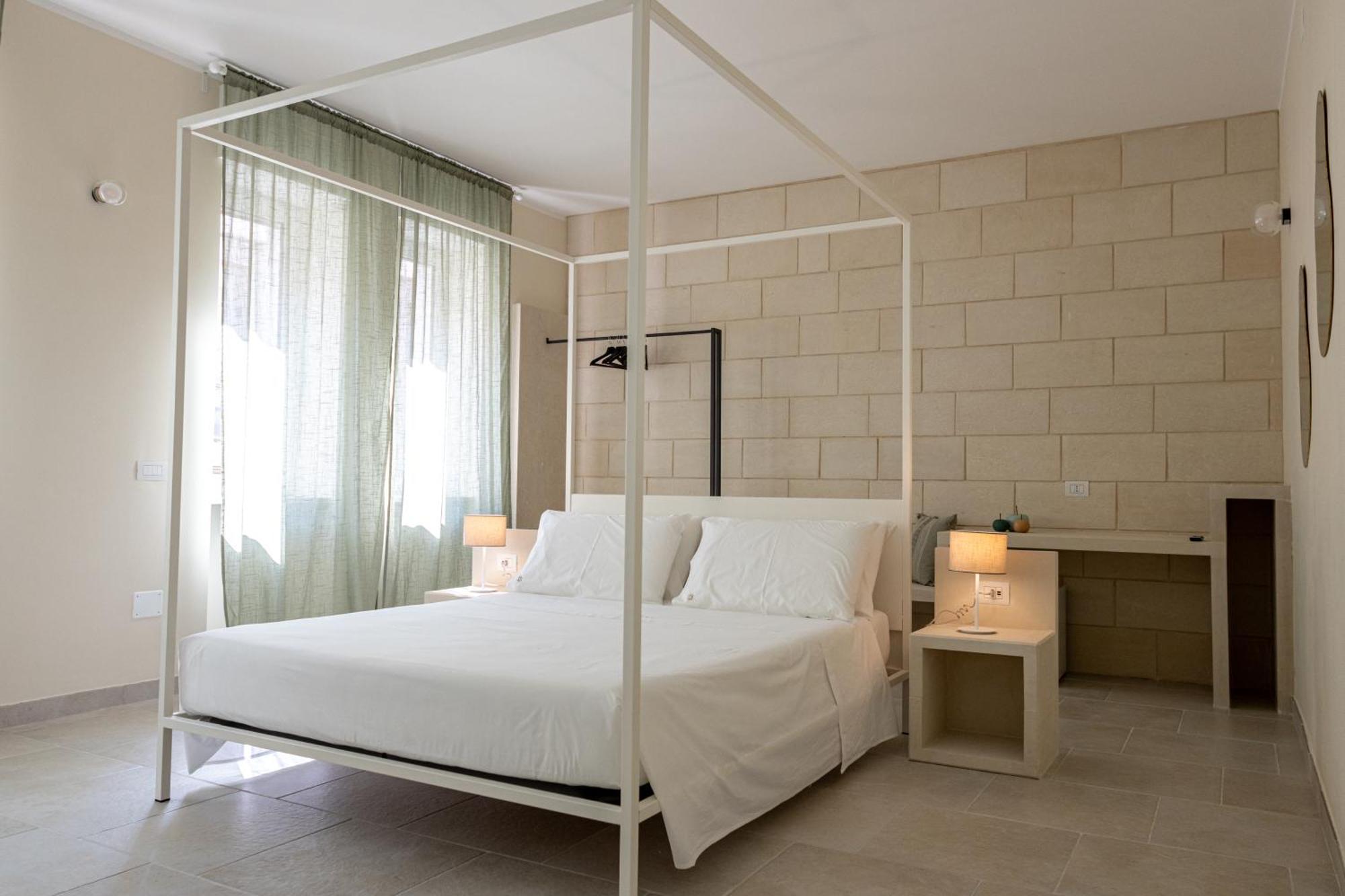Oronti Accommodations Lecce Exteriör bild