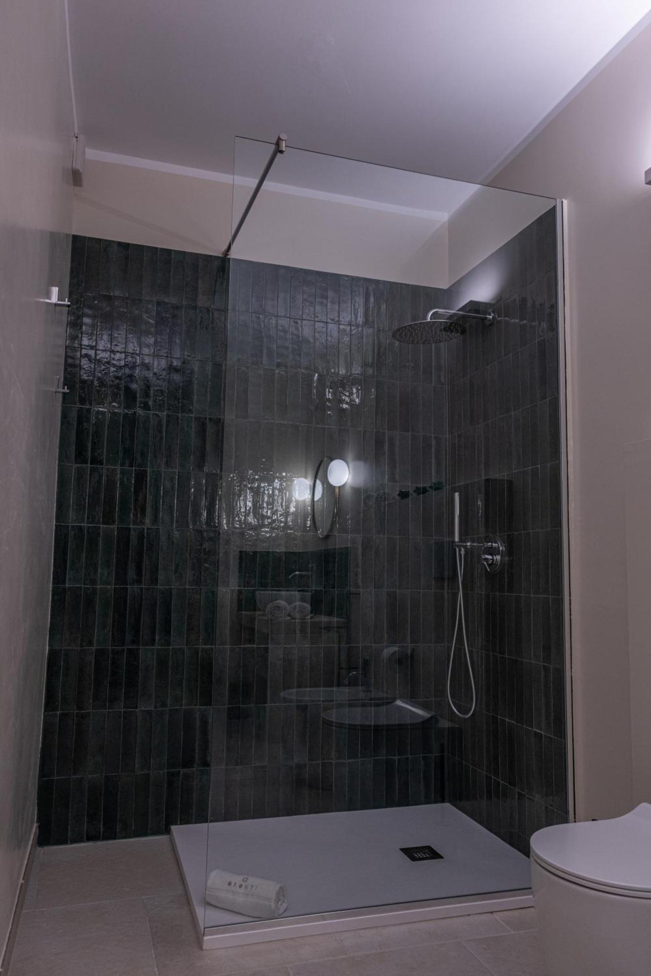 Oronti Accommodations Lecce Exteriör bild